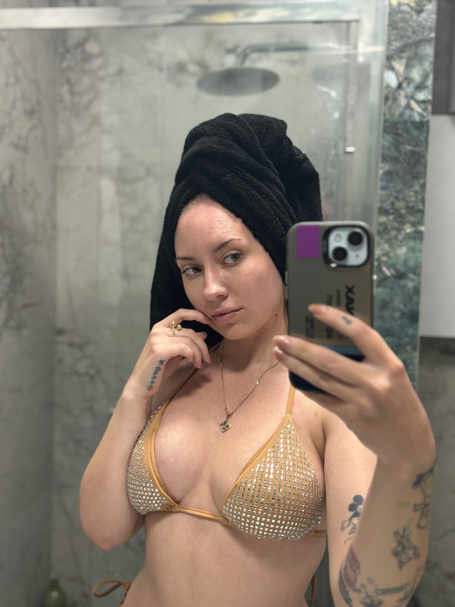 Nude girl KateV in Harbin