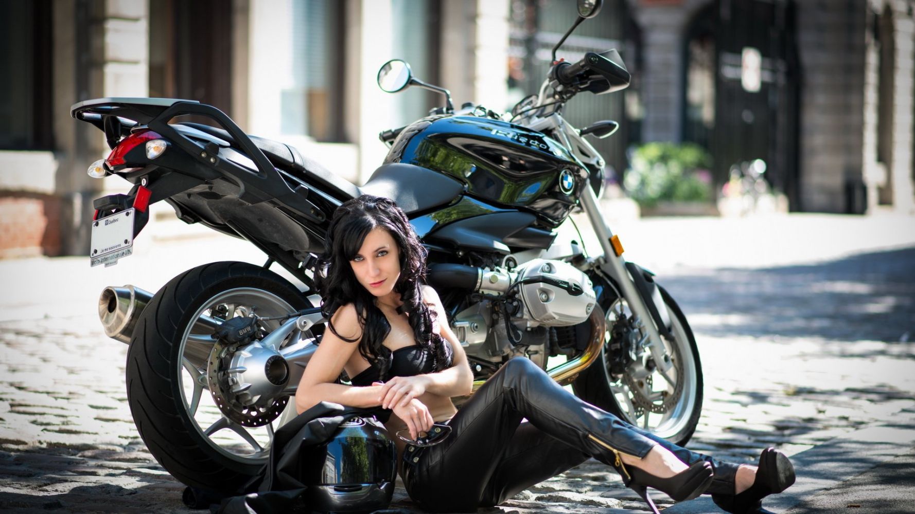 European women on bikes in Harbin