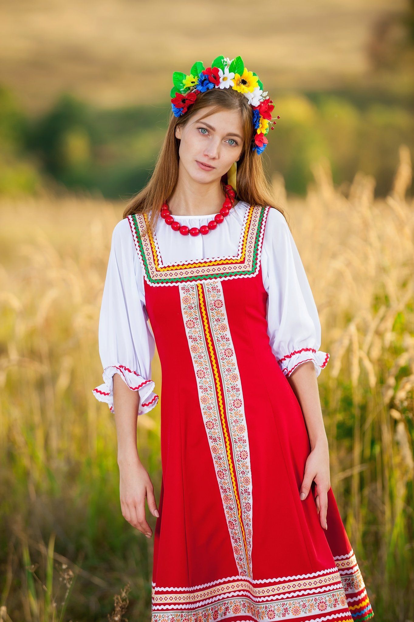 Women in Slavic costumes in Harbin — step in, relax, and chat live