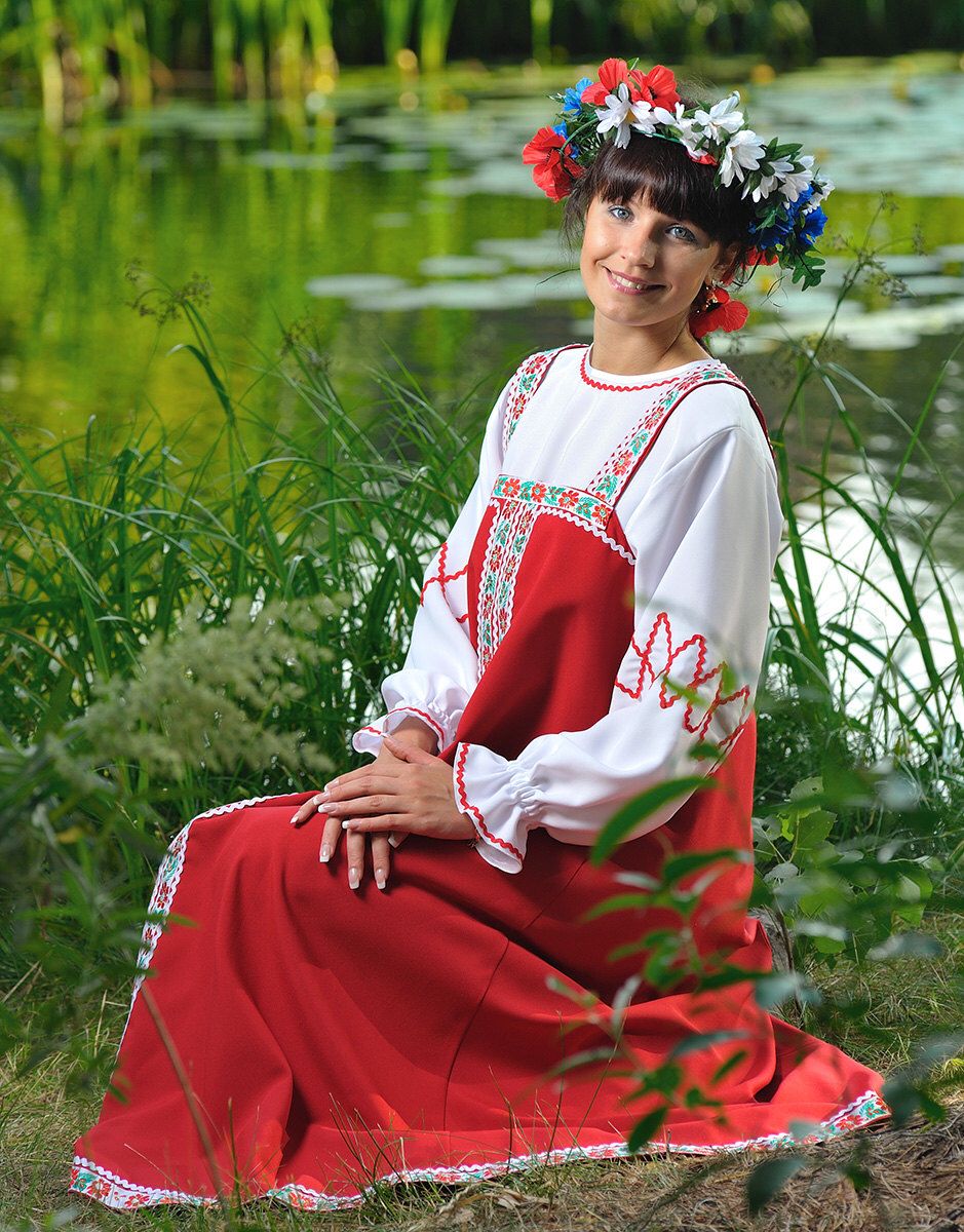 Beautiful girl Girls in Slavic costumes in Harbin